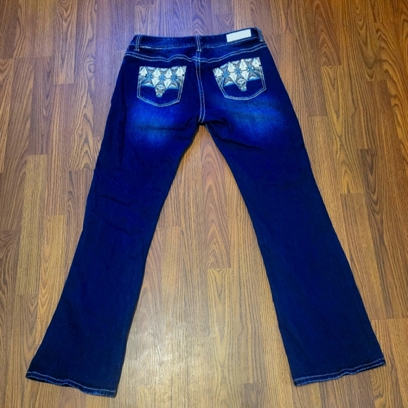 Rock & Roll Cowgirl Mid Rise Bootcut Blue Denim Embelleshed Jeans 33×34 A76 - Picture 2 of 12